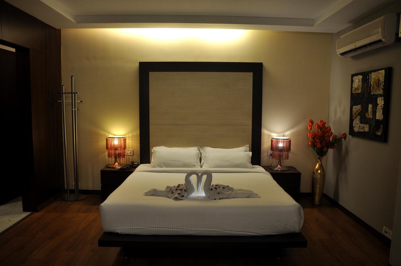 Hotel Md'S Continental Jorhāt المظهر الخارجي الصورة